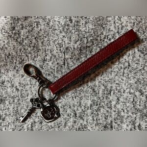 🗝️🔑Patricia Nash Wristlet handle Keychain & Charms  Oxblood